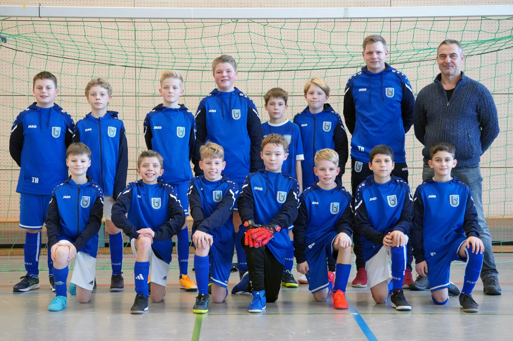 Dank großzügigem Sponsoring neue SCB-Hoodies für unsere D2-Junioren Dank großzügigem Sponsoring neue SCB-Hoodies für unsere D2-Junioren