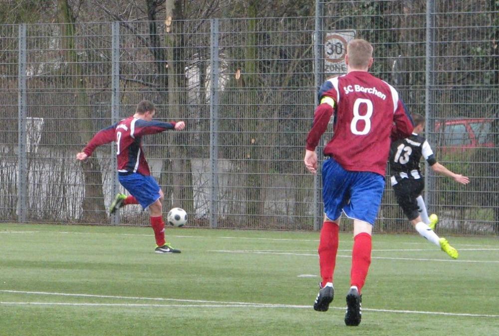 Große Unterhaltung auf dem Hessenberg Große Unterhaltung auf dem Hessenberg