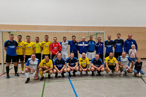 Altherren gewinnen eigenes Hallenturnier Altherren gewinnen eigenes Hallenturnier